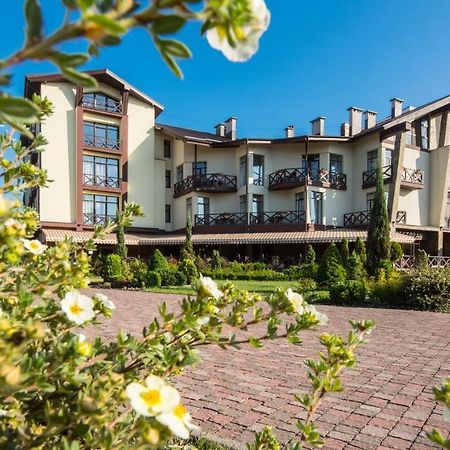 Reikartz Park Hotel Iwano-Frankiwsk Exterior foto