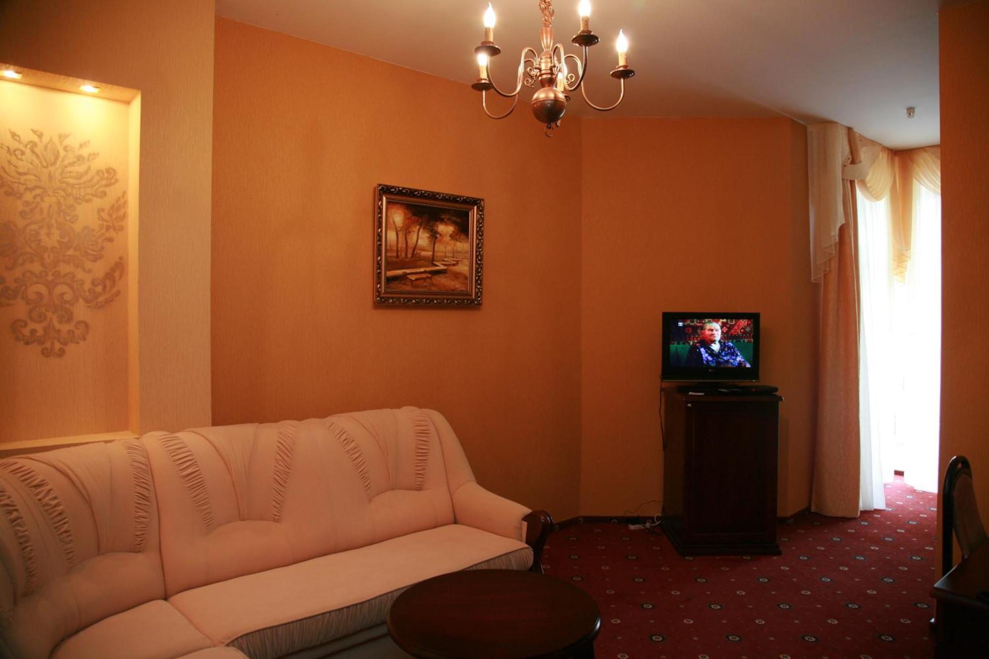 Reikartz Park Hotel Iwano-Frankiwsk Zimmer foto