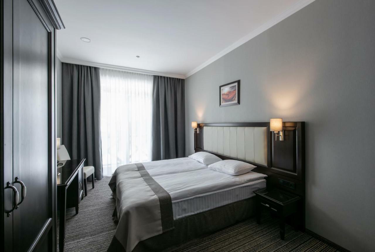 Reikartz Park Hotel Iwano-Frankiwsk Exterior foto