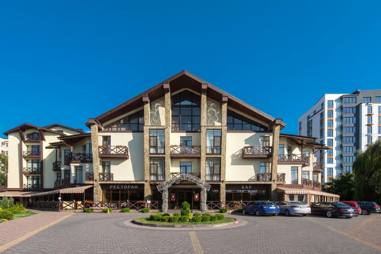 Reikartz Park Hotel Iwano-Frankiwsk Exterior foto
