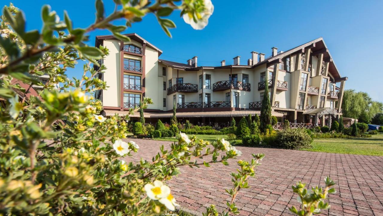 Reikartz Park Hotel Iwano-Frankiwsk Exterior foto